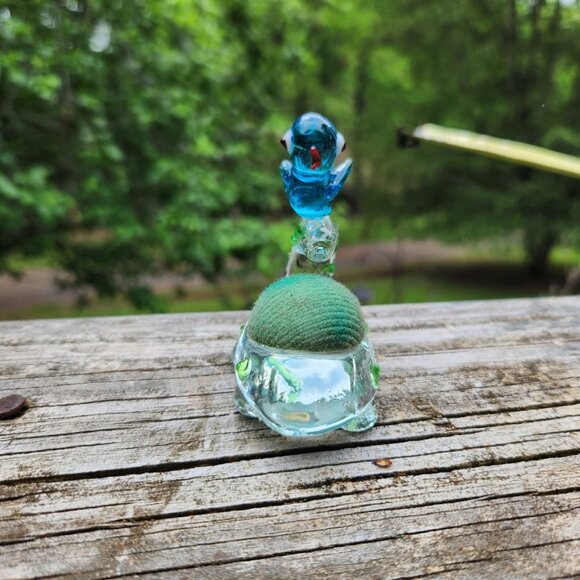 Vintage Art Glass Bird Felt Nest Pin Cushion With Blue Bird on Nest Green Accent - Picture 5 of 9